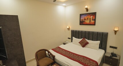 FOUR SQUARE Room Type - SEMI DELUXE