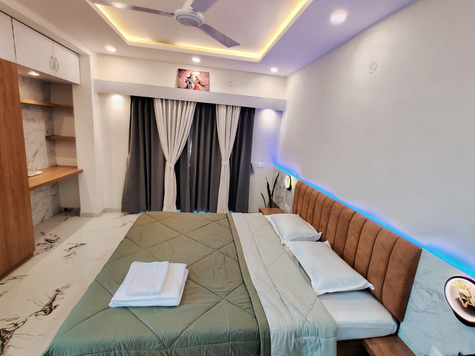 Serene 2 BHK bungalow near Trimbak temple - Tap to explore photos