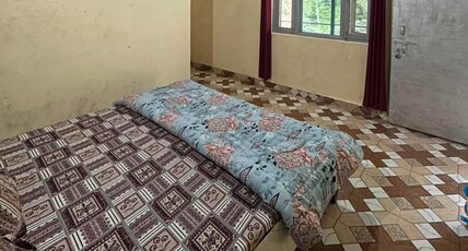 TARA HOMESTAY Room Type - Bedroom 1