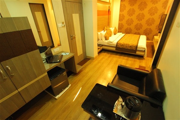 Hotel Princess - Tap to explore photos