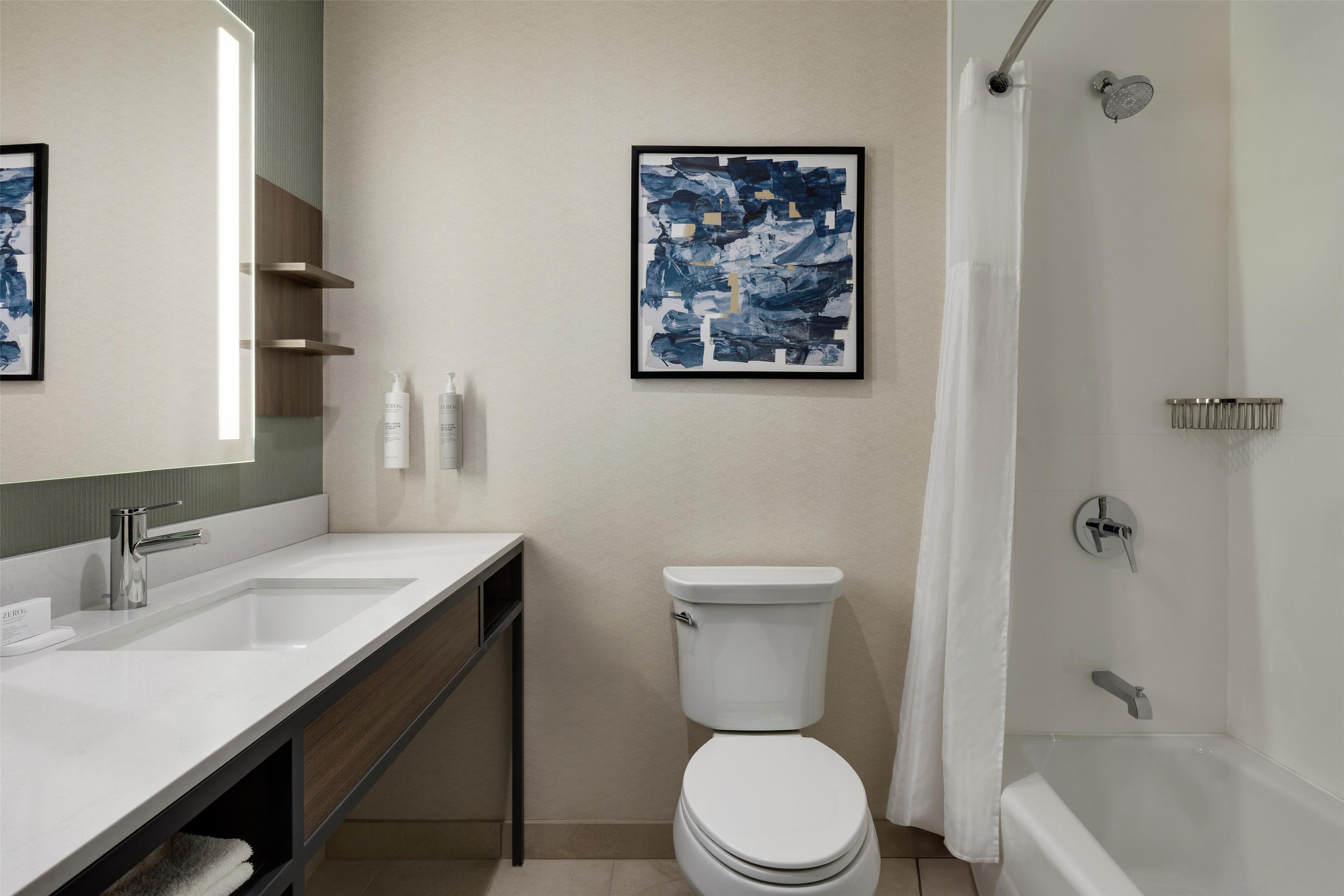 Hilton Garden Inn Riverhead - Tap to explore photos