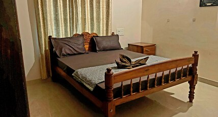 Arish Villa | South cliff Room Type - Standard Non AC with Kitchen and Common Bathroom