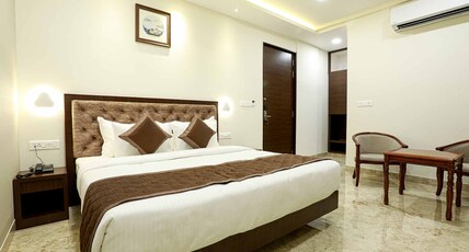 TRESCA A LUXURY HOTEL Room Type - Luxury Room AC