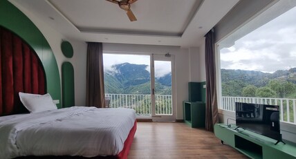 Hotel Luxe Vista Room Type - King Room With Balcony