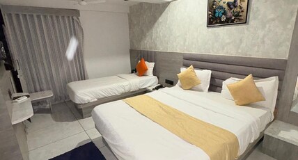 Hotel Dhara Room Type - Triple Bed Room