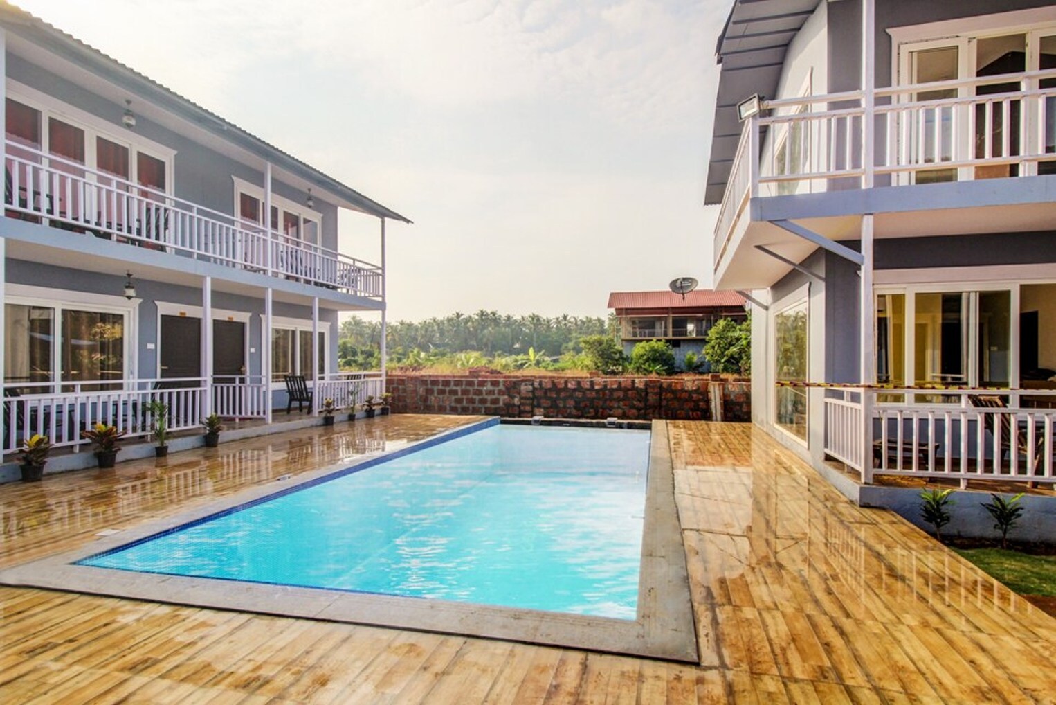 Sea Shell Beach Cottages | Rooms & Wi-Fi - Tap to explore photos