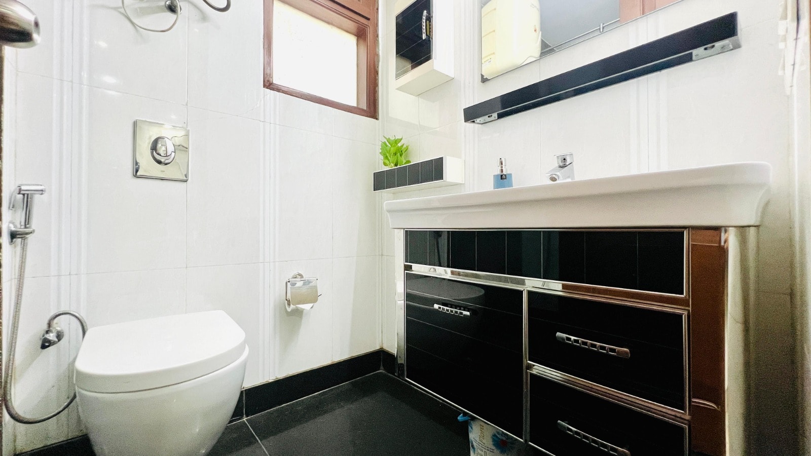 Olive Serviced Apartments Safdarjung Enclave SJE - Tap to explore photos