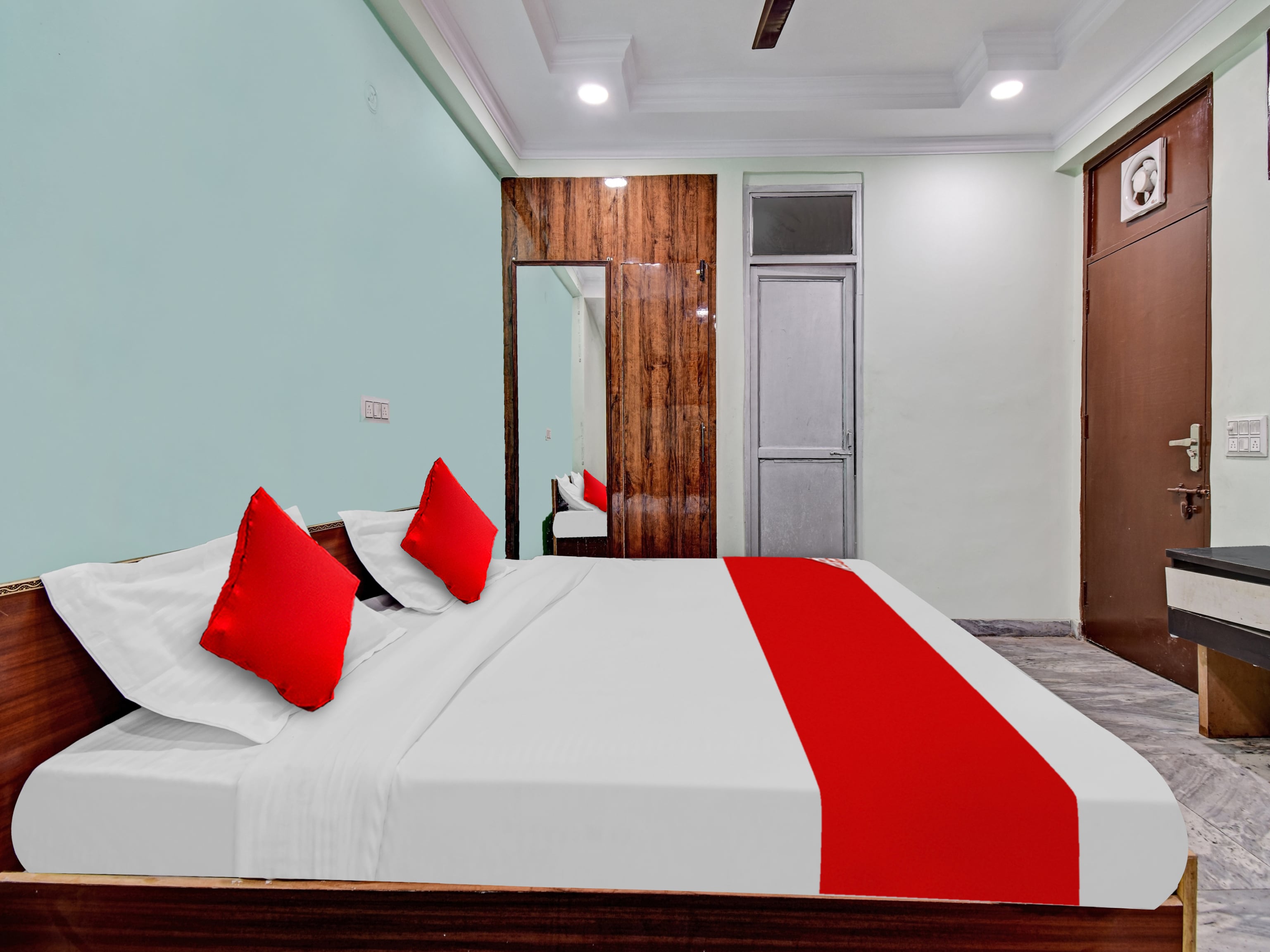 Hotel O Diamond Inns - Tap to explore photos