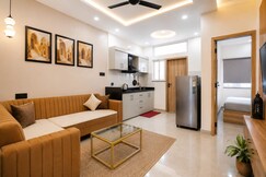 Romantic Boho Retreat | Designer 1BHK | Free WiFi & Parking