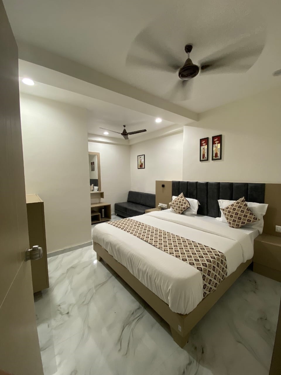 HOTEL KRISHNA - Tap to explore photos