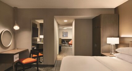 Embassy Suites by Hilton Richmond Room Type - 1KG STE ACC RI SHWR NO SMK