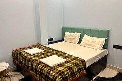 Holy City Inn | Near Assi Ghat