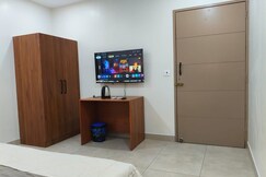 Tick Stay BnB | Next to Lajpat Nagar Central Market