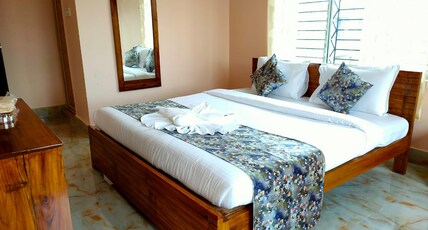 Binodini Hotel & Restaurant Room Type - Executive Room