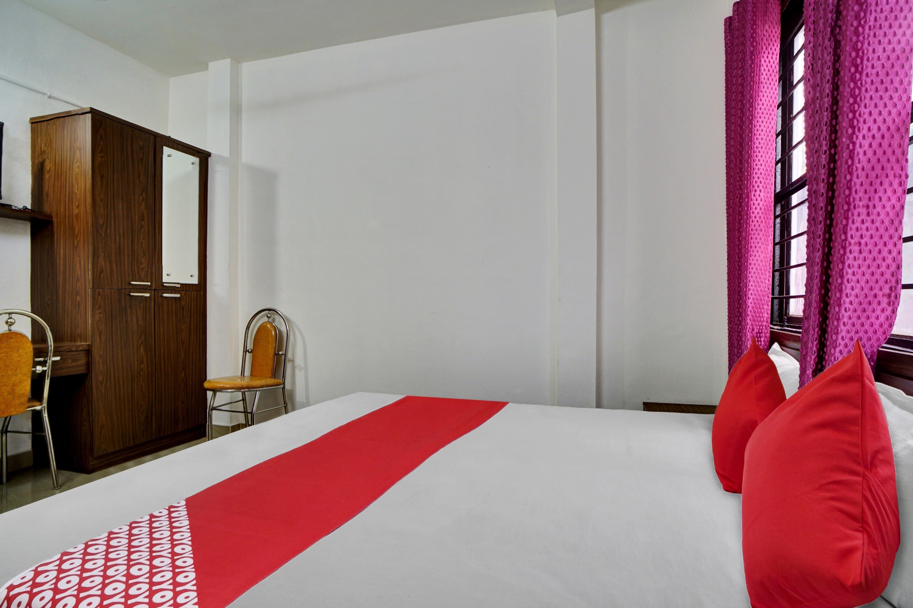 Hotel O Chiyang Hotel - Tap to explore photos