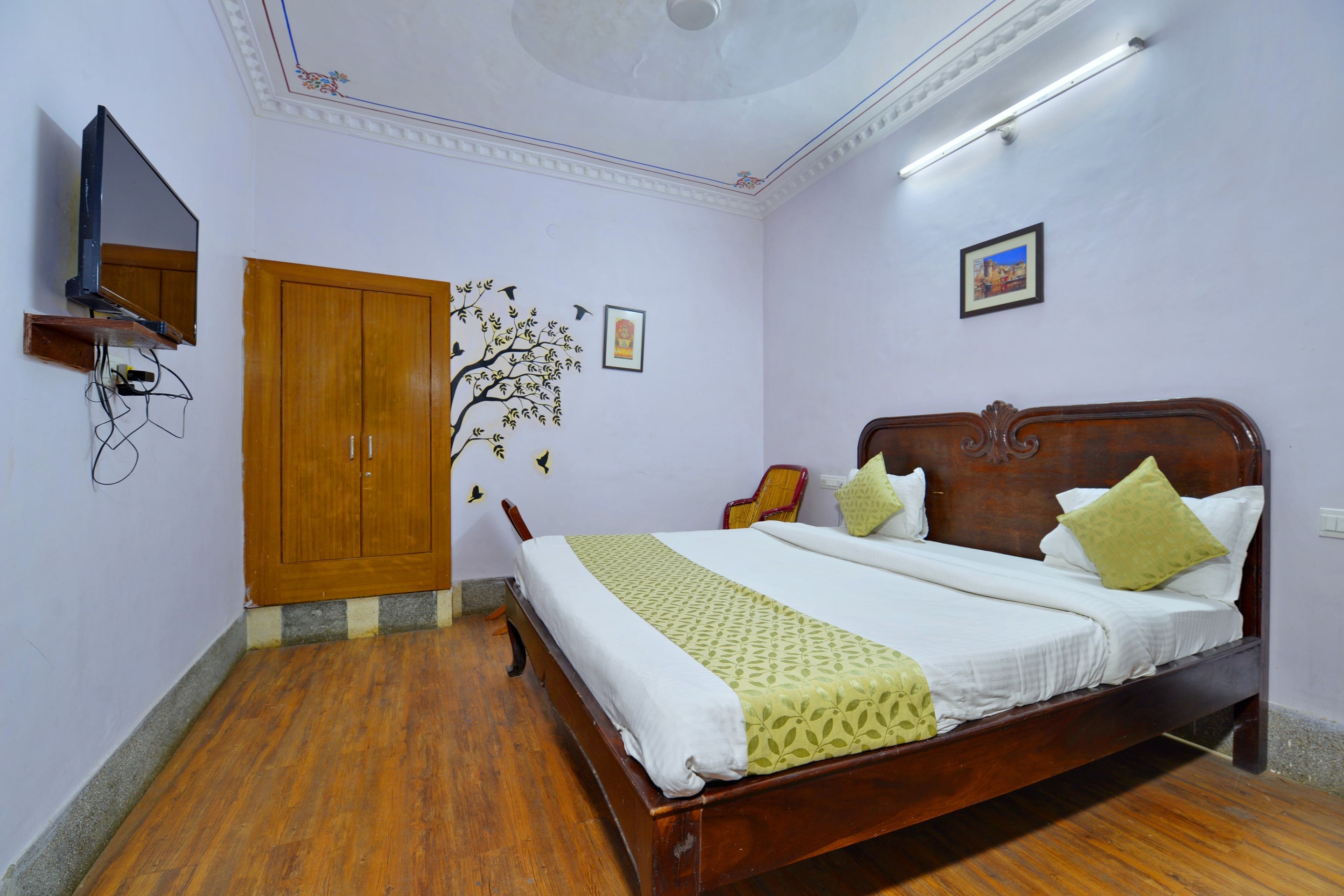Hotel O The Ishani - Tap to explore photos