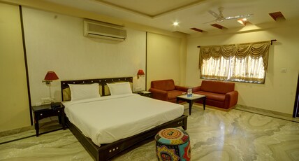 Hotel Kailash International Room Type - Luxury Room