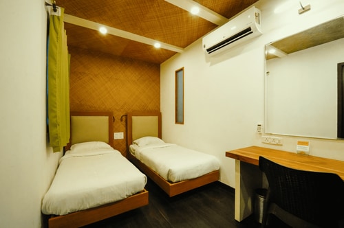 Hanu Reddy Residences - SPP Gardens - Tap to explore photos