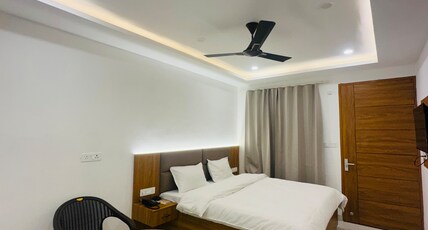 Hotel Rishikesh Paradise - most selling property Room Type - Bedroom 2
