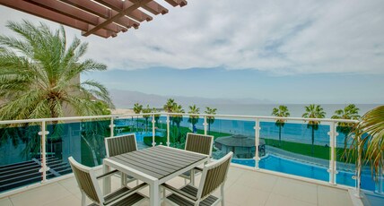 Radisson Blu Resort, Fujairah Room Type - Grand Suite