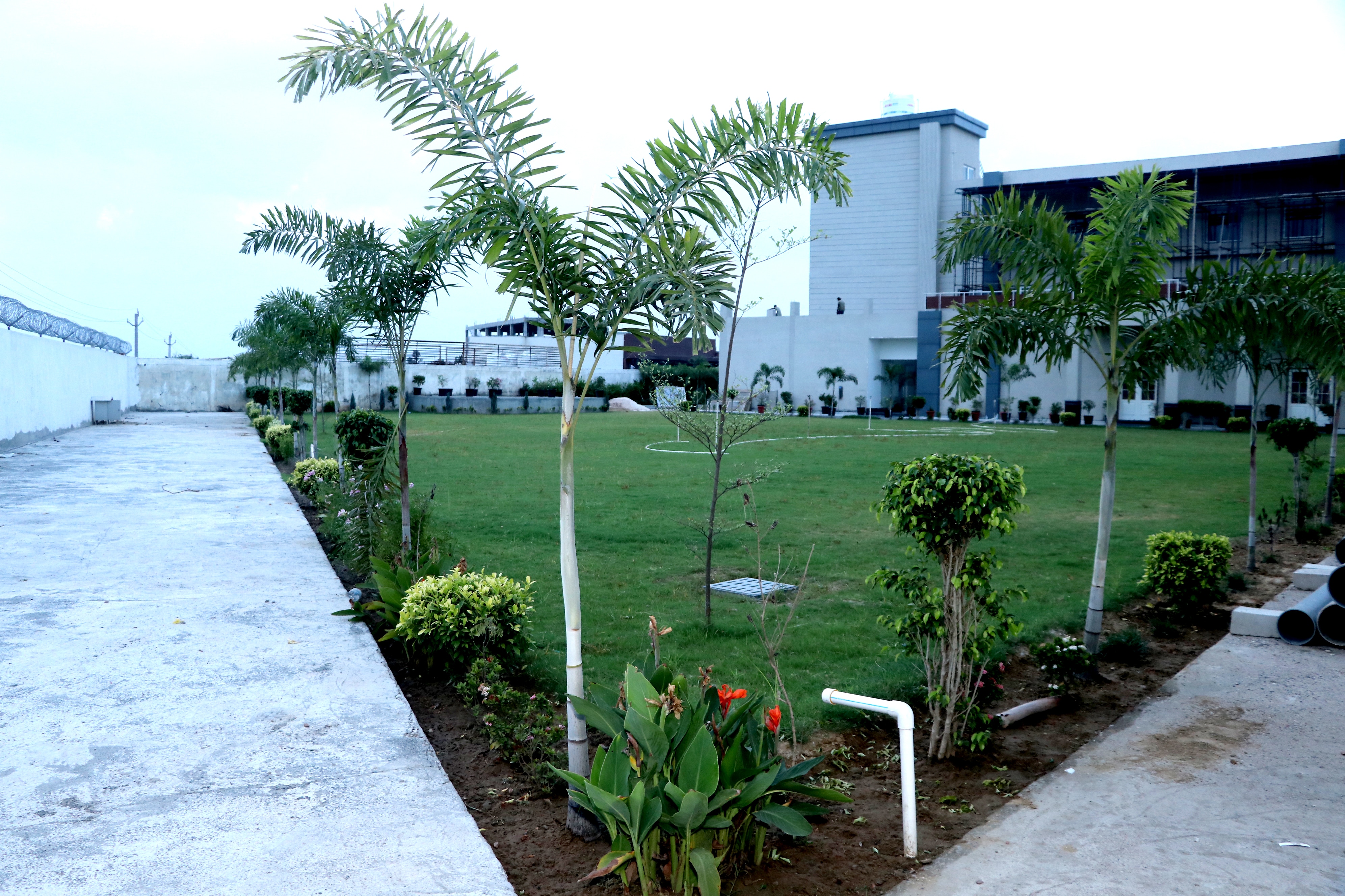 THE PRINCE ZENQ XPRESS RESORTT ROHTAK - Tap to explore photos