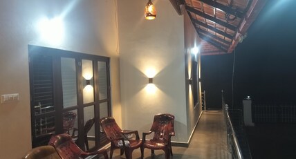 Drishyavana Homestay Room Type - Deluxe Non AC room