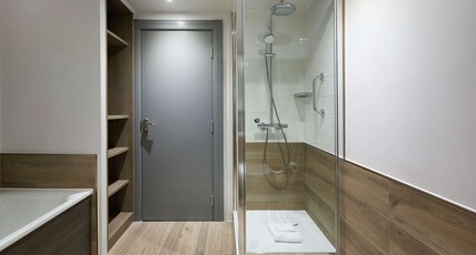Hilton London Croydon Room Type - KING PRESIDENTIAL SUITE