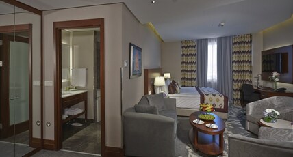 Crowne Plaza ISTANBUL - ORYAPARK Room Type - 1 King Junior Suite