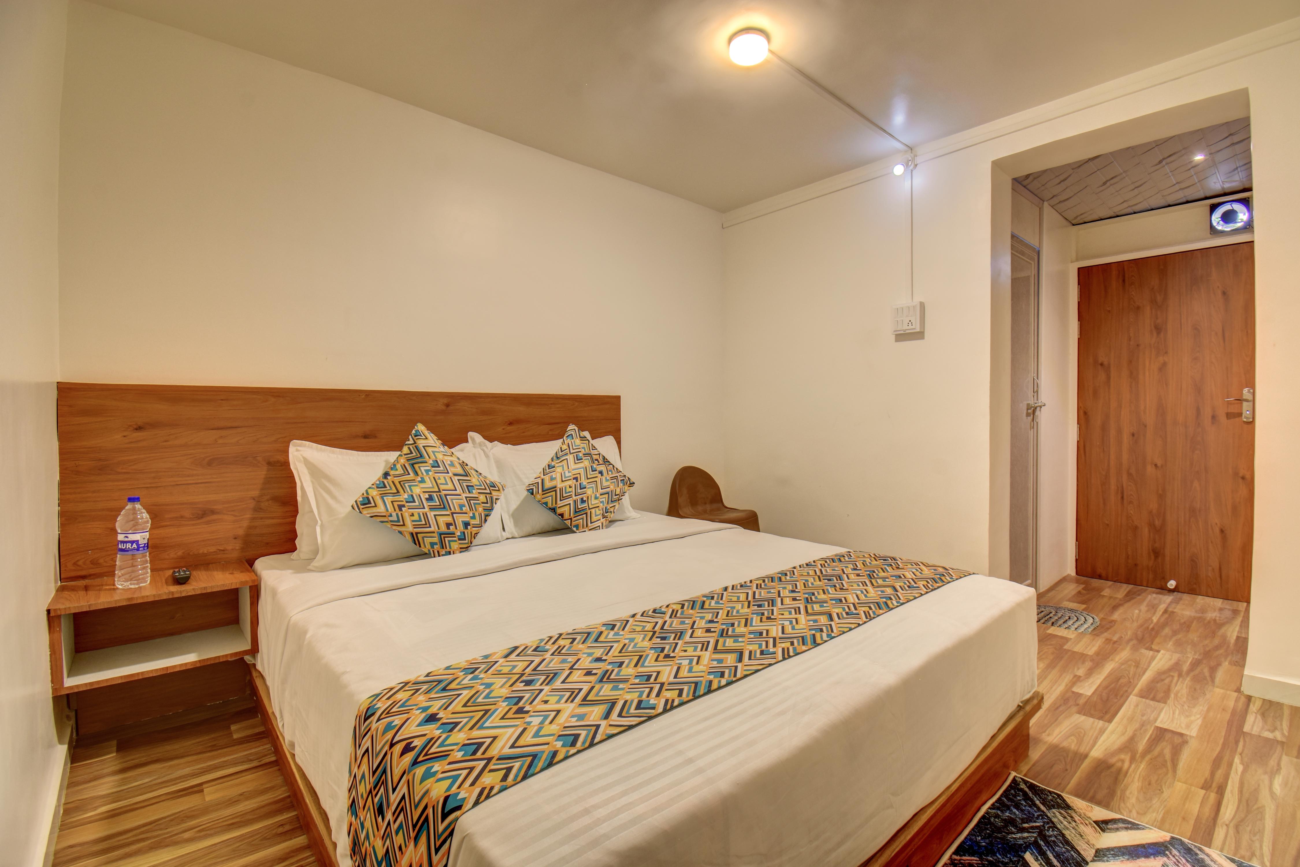 Happy Stay Lodging and Restaurant - Tap to explore photos