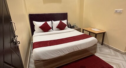 The Peninsulla Room Type - Double Room with AC (Non View)