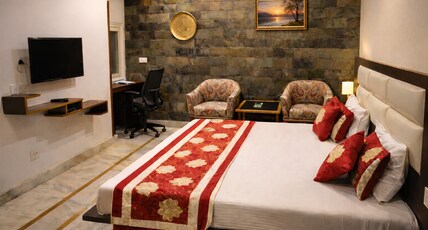 Kaveri Hotel Room Type - Deluxe (A.c)