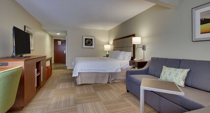 Hampton Inn by Hilton Warner Robins Room Type - 1 KING DELUXE NS