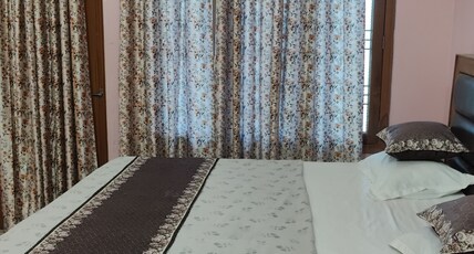 Prateek Stays | 3 Km Drive to Ramjanmbhoomi Room Type - Deluxe AC Room