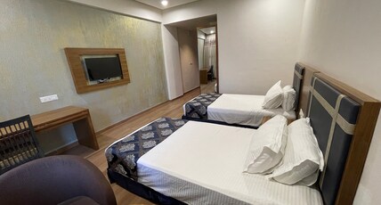 Heaven seven hotel and resort Room Type - Executive Twin Bed Room