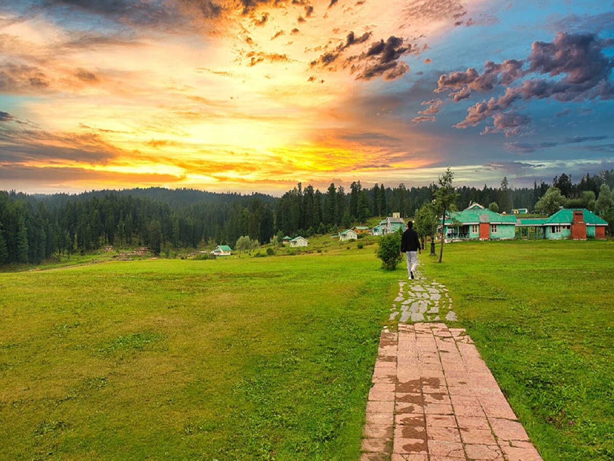 KASHMIR ZEE ZAYN HUTS AND RESORTS - Tap to explore photos