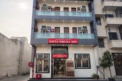 Rooms of Satya Nikunj INN