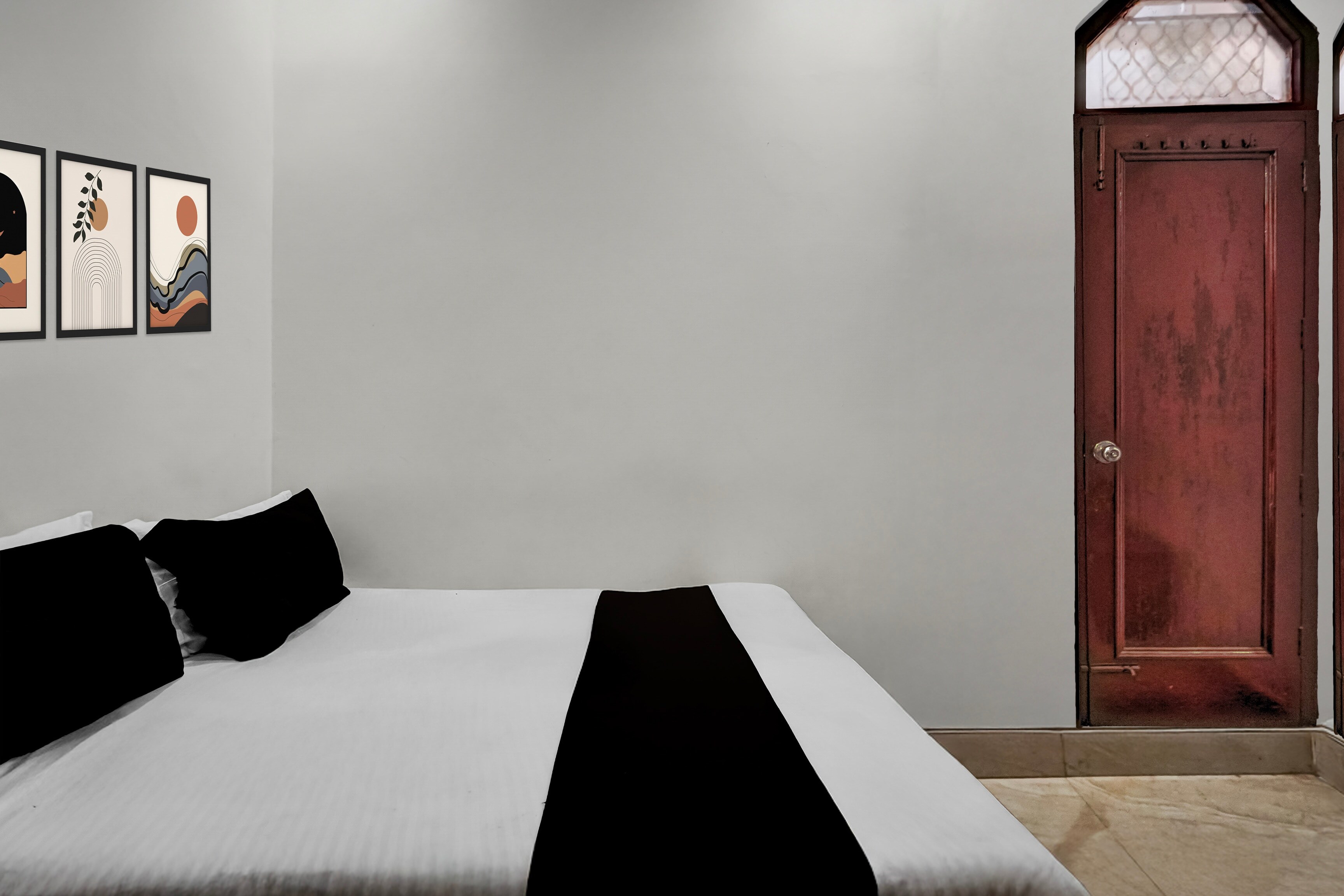 Hotel O Paharganj New Delhi Railway Station Formerly Sweet Dream inn - Tap to explore photos
