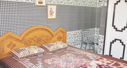 HOTEL PARI Room Type - Super Deluxe Room