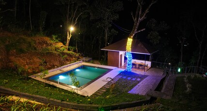 RAIN FOREST BY DWELLSMITH VIRTUE GROUP Room Type - Tent With Common Pool