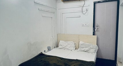 Ramyanika Homestay Room Type - Deluxe Room 202