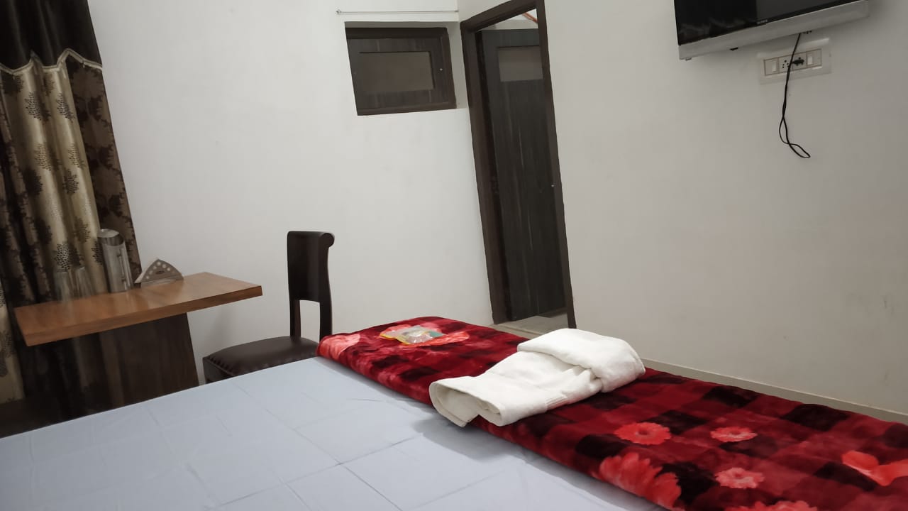 Shivaay Guest House - Tap to explore photos