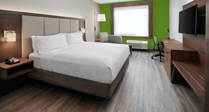 Holiday Inn Express & Suites Odessa I-20 Room Type - 1 King Standard