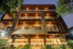 Royal Residence Near 32nd Milestone