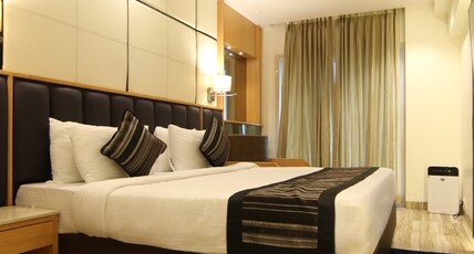 Hotel Cliffton Room Type - Executive King Bed Room