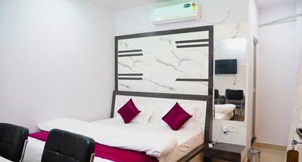 Hotel Asha Room Type - Super Deluxe
