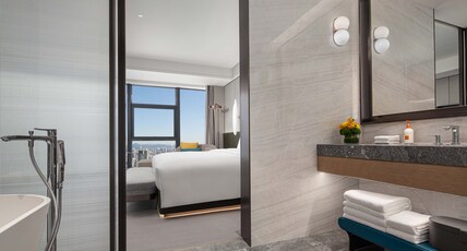 Crowne Plaza JINAN RUNHUA Room Type - 1 King Premium