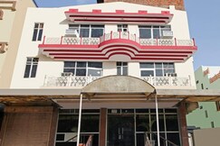 Hotel Apoorva Deluxe