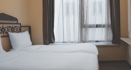 Aqueen Prestige Hotel Lavender Room Type - Superior Room