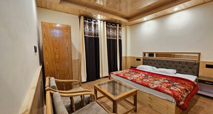 Himalayan castle Room Type - Delux room 3