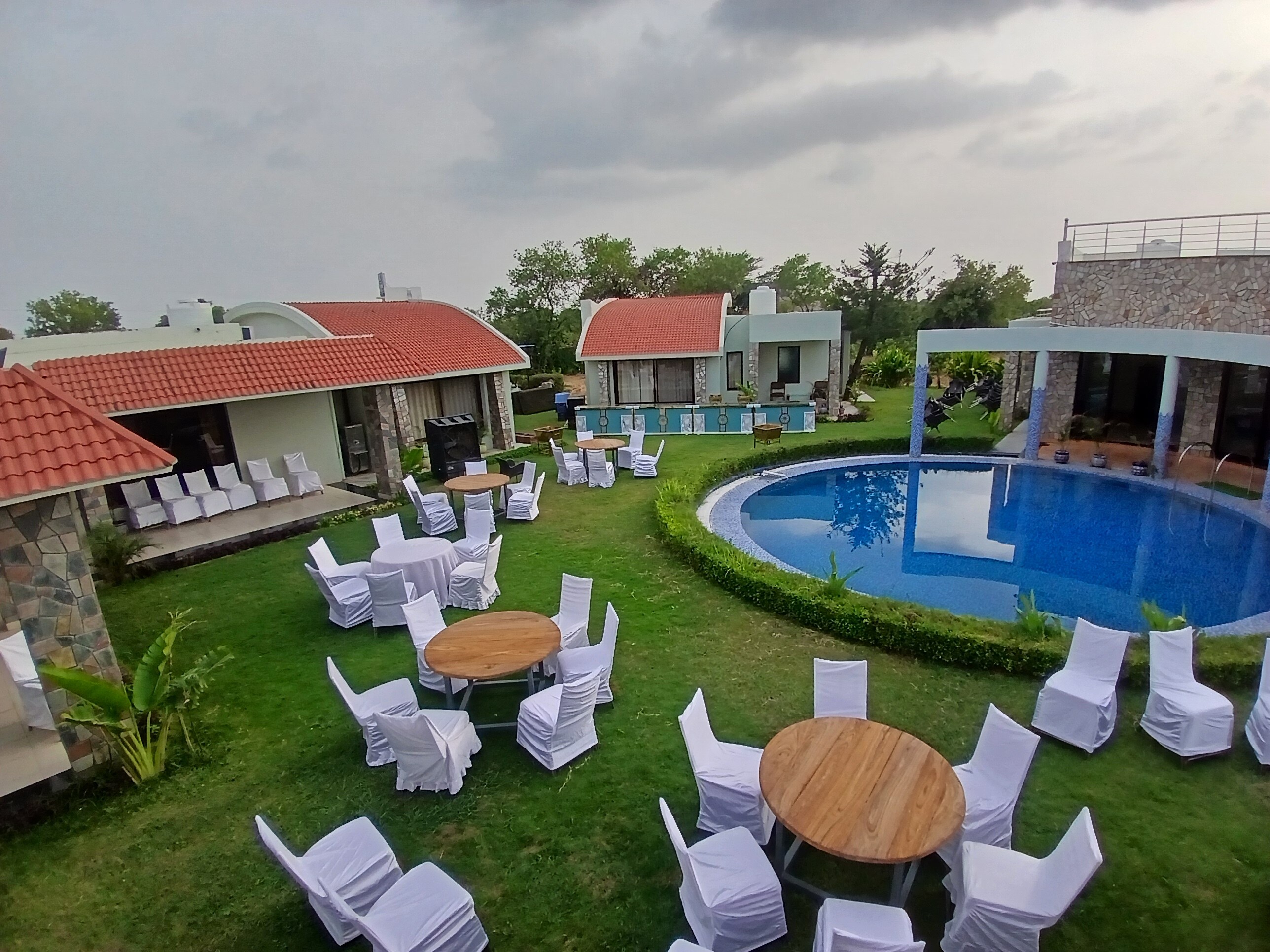 Sanskriti resort - Tap to explore photos